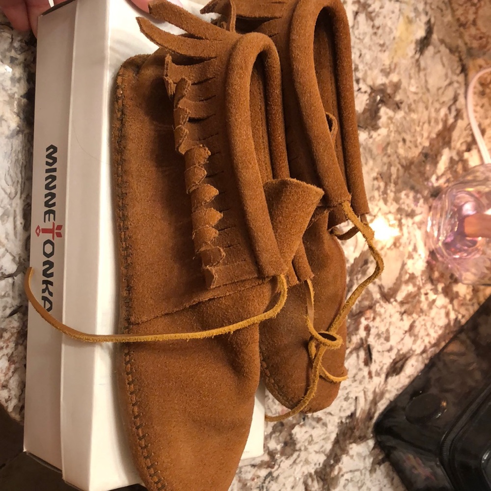 Moccasins sz 8.5 women